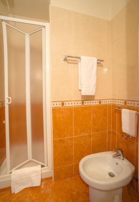 Hotel Ares 3*